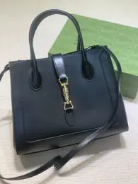 gucci aaa qualite sac a main  pour femme s_102b72b